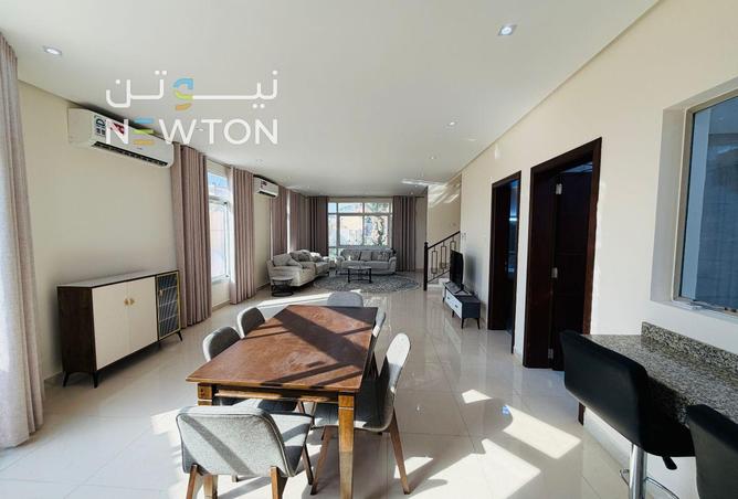 989459 - Property Image 3