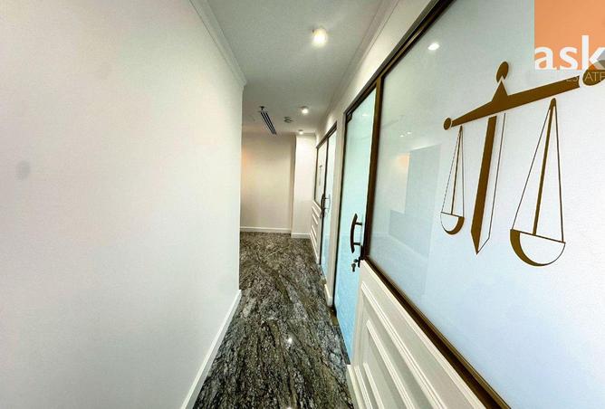 966789 - Property Image 3