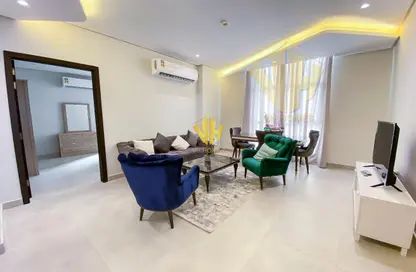 Apartment - 2 Bedrooms - 2 Bathrooms for rent in Mahooz - Manama - Capital Governorate