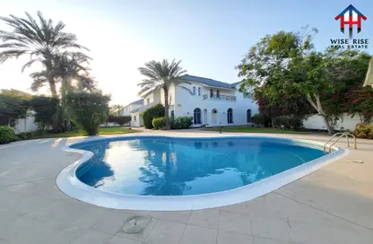 Compound - 5 Bedrooms - 5 Bathrooms for rent in Jannusan - Northern Governorate