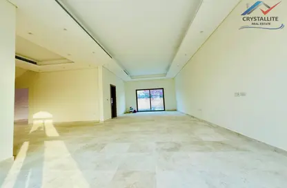 Villa - 5 Bedrooms - 6 Bathrooms for rent in Janabiya - Northern Governorate