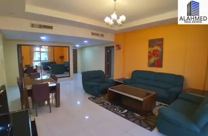 Apartment - 3 Bedrooms - 4 Bathrooms for rent in Mahooz - Manama - Capital Governorate