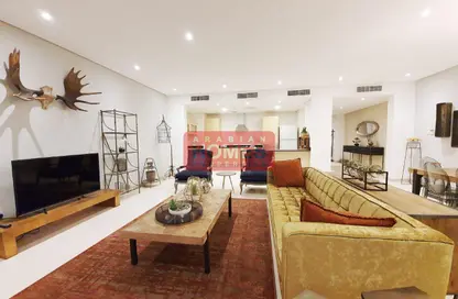 Villa - 4 Bedrooms - 4 Bathrooms for rent in Amwaj Avenue - Amwaj Islands - Muharraq Governorate