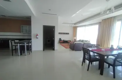 Apartment - 2 Bedrooms - 3 Bathrooms for rent in Diplomatic Area - Manama - Capital Governorate