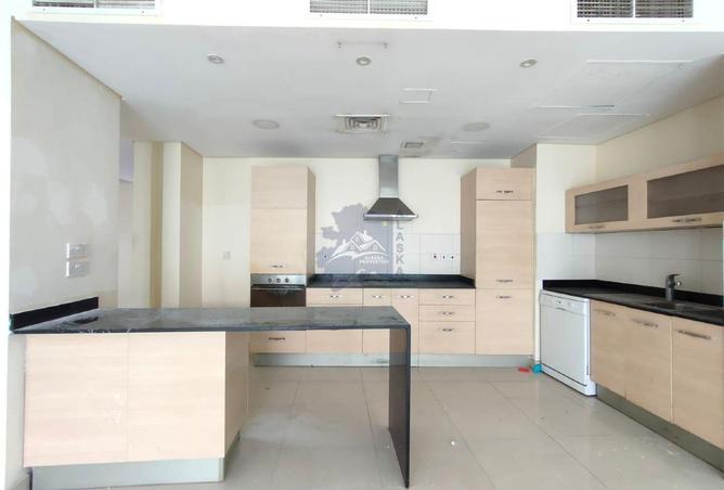 946408 - Property Image 2