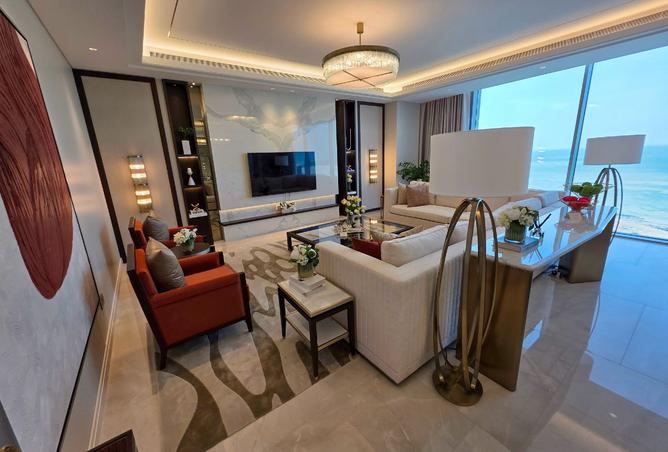 988561 - Property Image 2