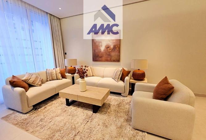 987154 - Property Image 2