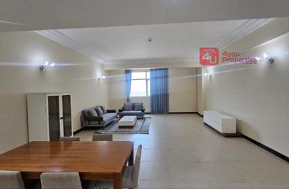 Apartment - 2 Bedrooms - 4 Bathrooms for rent in Zinj - Manama - Capital Governorate