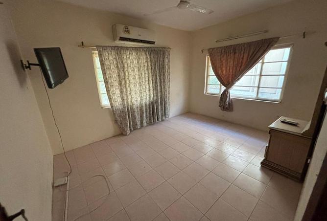 977548 - Property Image 2