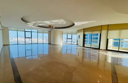 Penthouse - 4 Bedrooms - 7 Bathrooms for rent in Seef - Capital Governorate