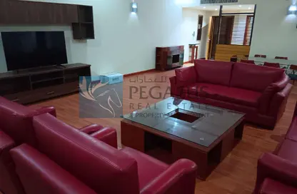Apartment - 3 Bedrooms - 3 Bathrooms for rent in Mahooz - Manama - Capital Governorate