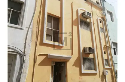عمارة بالكامل - 8 غرف نوم - 8 حمامات للبيع في الرفاع الشرقي - الرفاع - المحافظة الجنوبية