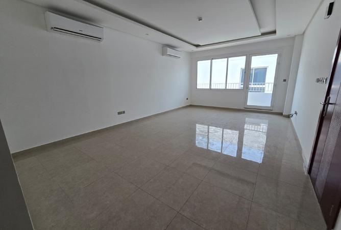 967042 - Property Main Image