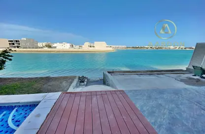 Villa for sale in The Lagoon - Amwaj Islands - Muharraq Governorate