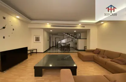 Duplex - 2 Bedrooms - 2 Bathrooms for rent in Al Juffair - Capital Governorate