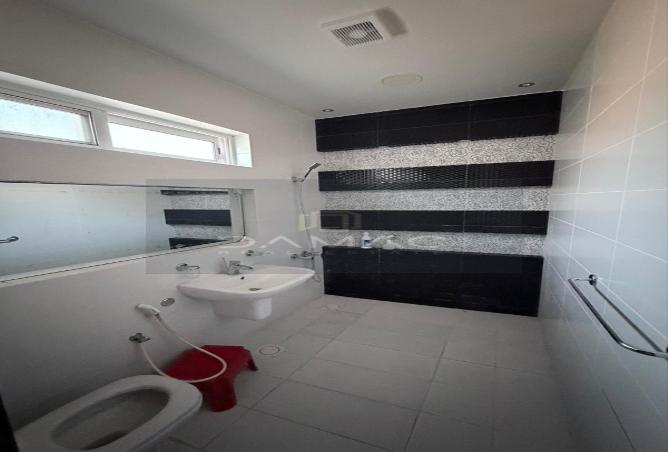 978055 - Property Image 3