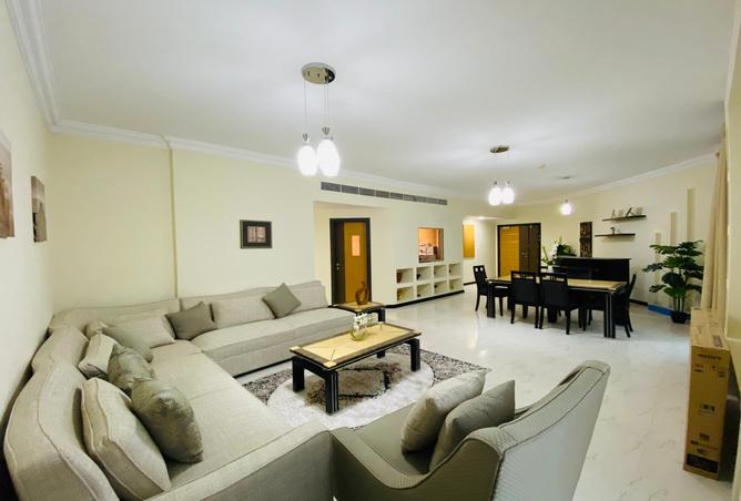 975872 - Property Image 2