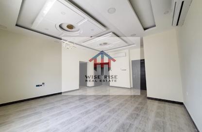 Apartment - 3 Bedrooms - 3 Bathrooms for rent in Hidd - Muharraq Governorate