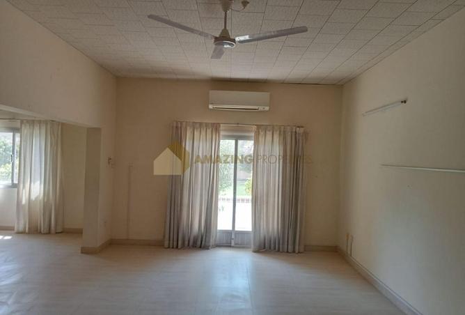 962731 - Property Image 3