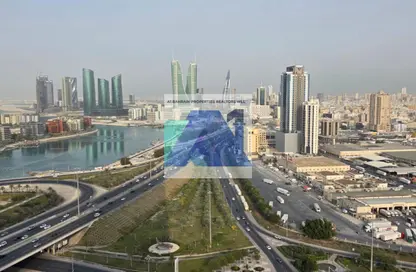 Apartment - 4 Bedrooms - 6 Bathrooms for rent in Abraj Al Lulu - Manama - Capital Governorate