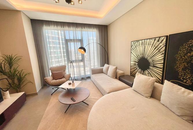 989390 - Property Image 3