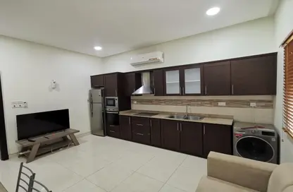 Apartment - 1 Bedroom - 2 Bathrooms for rent in Saar - Northern Governorate