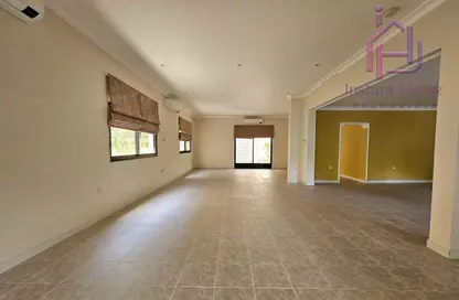 Villa - 4 Bedrooms - 4 Bathrooms for rent in Saar - Northern Governorate