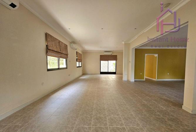 957120 - Property Main Image