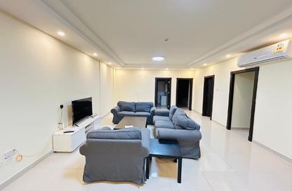 Apartment - 2 Bedrooms - 2 Bathrooms for rent in Al Juffair - Capital Governorate
