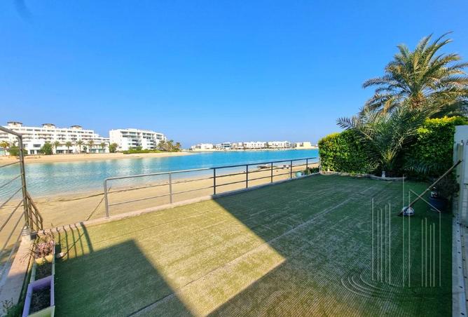 966883 - Property Main Image