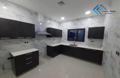 Apartment - 2 Bedrooms - 3 Bathrooms for rent in Hidd - Muharraq Governorate