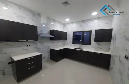Apartment - 2 Bedrooms - 3 Bathrooms for rent in Hidd - Muharraq Governorate