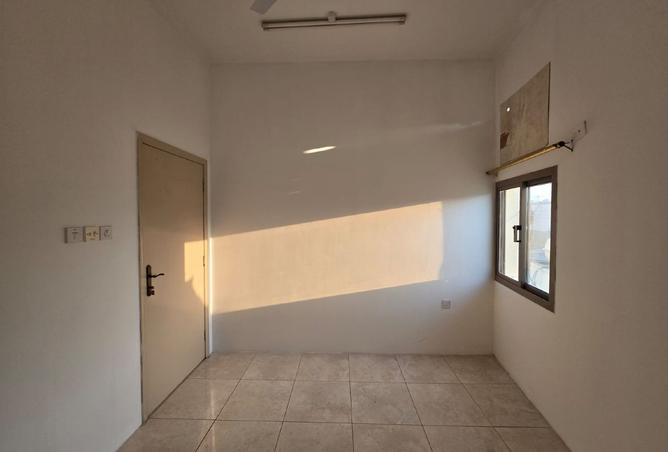960374 - Property Image 3