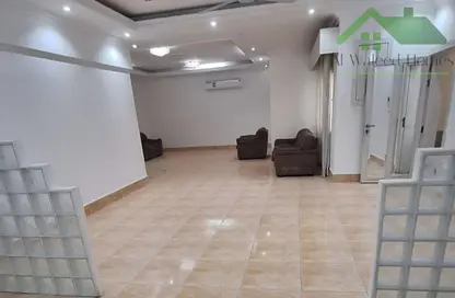 Apartment - 3 Bedrooms - 3 Bathrooms for rent in Sanad - Central Governorate