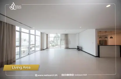 Duplex - 3 Bedrooms - 4 Bathrooms for sale in Reef Island - Capital Governorate