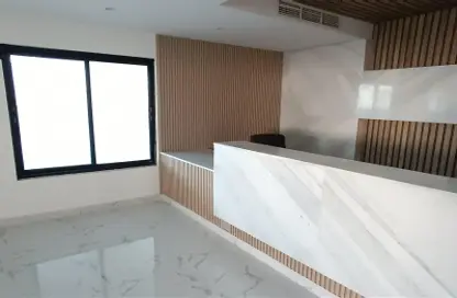 Full Floor - Studio - 2 Bathrooms for rent in Busaiteen - Muharraq Governorate