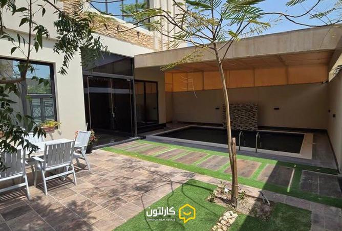 989565 - Property Main Image