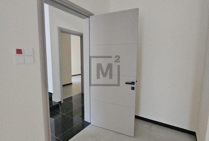 954351 - Property Main Image