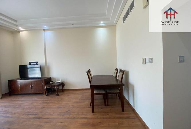 955049 - Property Image 2