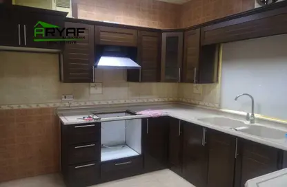 Kitchen image for: Villa - 6 Bedrooms - 4 Bathrooms for sale in Al Qurayyah - Northern Governorate, Image 1
