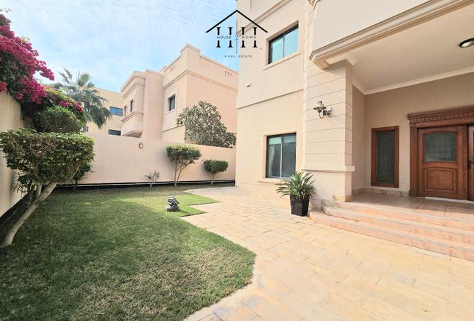 925142 - Property Image 2