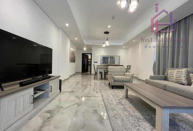 989368 - Property Image 2