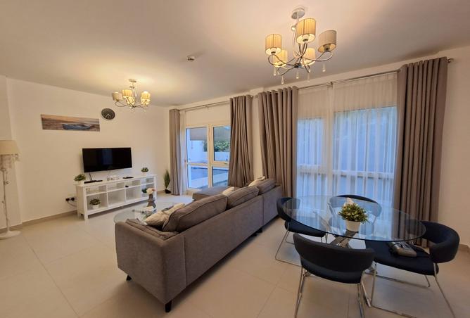 967557 - Property Image 2