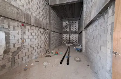 Shop - Studio - 1 Bathroom for rent in Isa Town - Central Governorate
