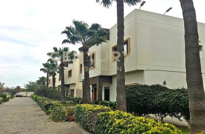 Villa - 5 Bedrooms - 5 Bathrooms for rent in Janabiya - Northern Governorate