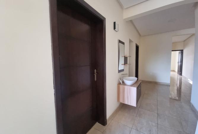 991651 - Property Image 3