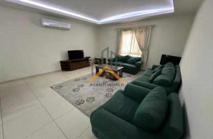 Apartment - 3 Bedrooms - 3 Bathrooms for rent in Busaiteen - Muharraq Governorate