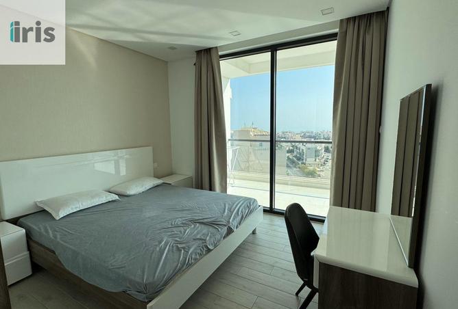 985800 - Property Image 2