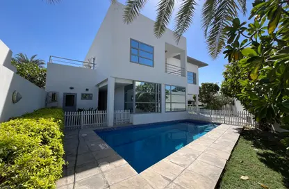 Villa - 4 Bedrooms - 6 Bathrooms for rent in Saar - Northern Governorate