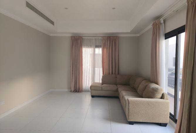 957588 - Property Image 2